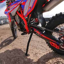 why dirt bikes don't have kickstands